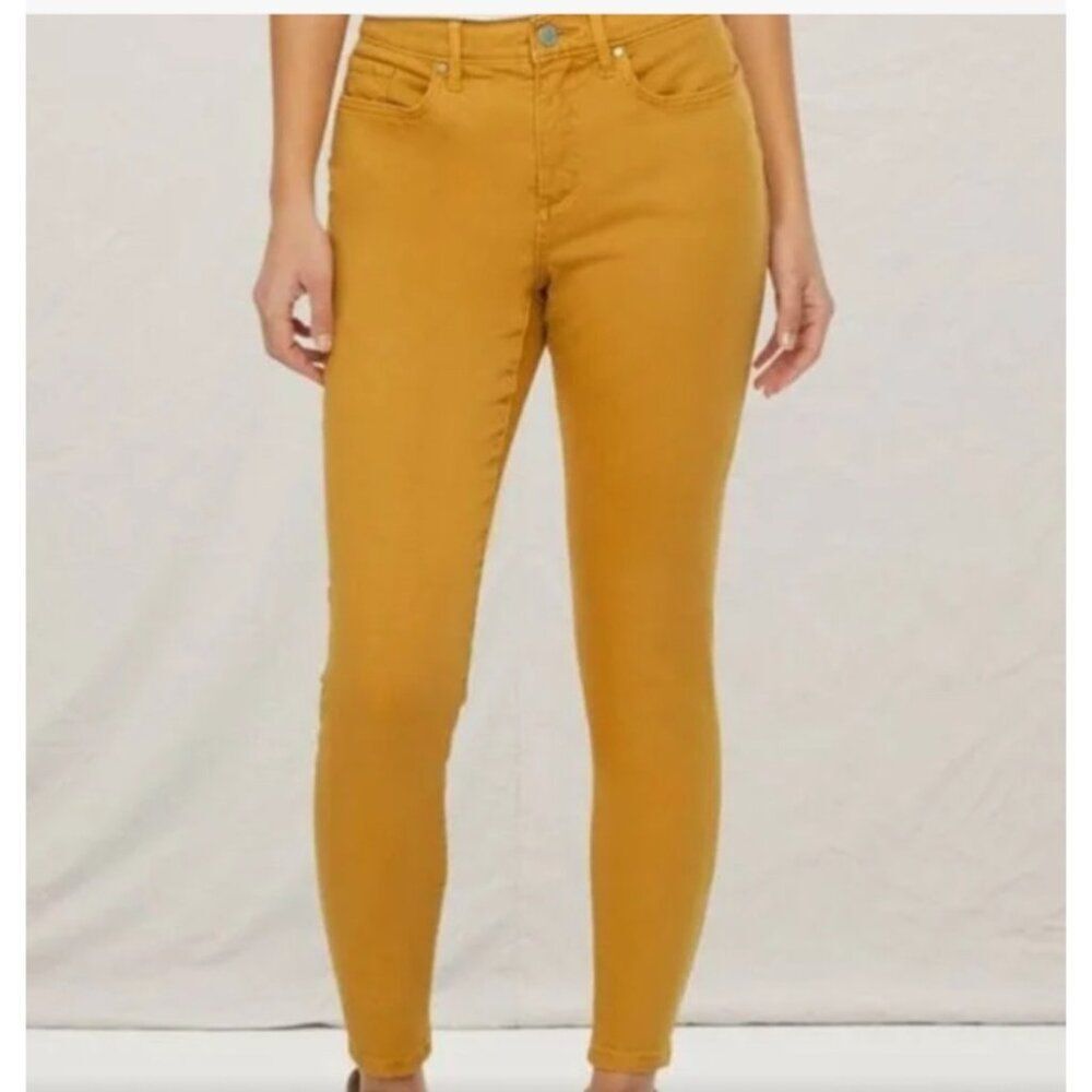 A.N.A Women's Mustard Skinny Ankle Stretch Jean Size 10